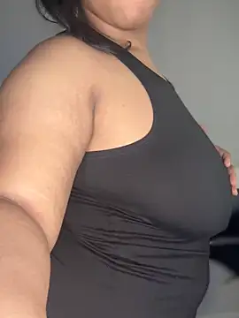 MissAriisback online show from 11, 9, 2025