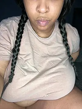 MissAriisback online show from 22, 4, 2026