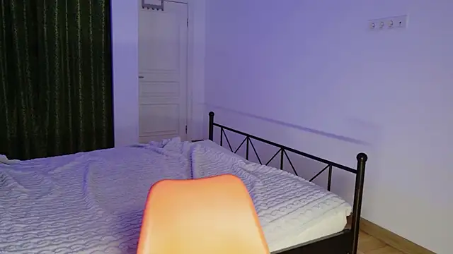 VioletCatt online show from 29, 11, 2025