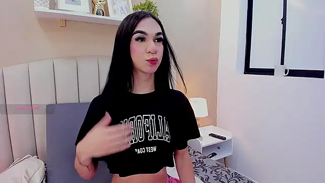 Mia thompson 19 online show from 3, 6, 2026