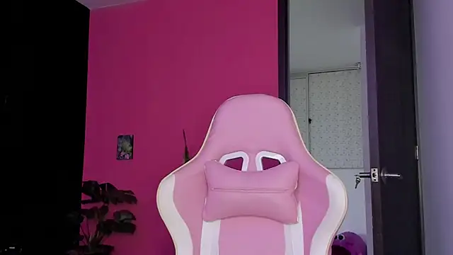 Juanadearco5 online show from 2, 1, 2025