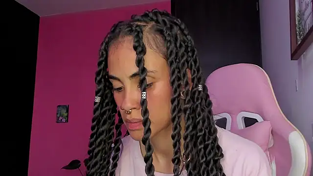 Juanadearco5 online show from 3, 1, 2025