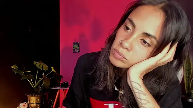 Juanadearco5 online show from 17, 3, 2025