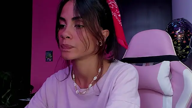 Juanadearco5 online show from 19, 3, 2025