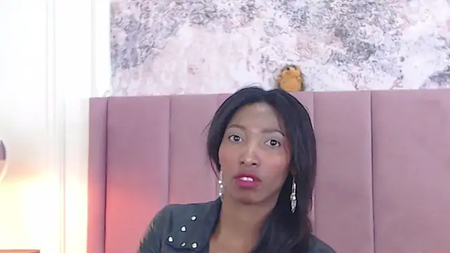 SabrinaDevill online show from 11, 11, 2025