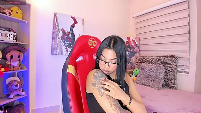Snapshot of madelyn_rose_ chatting on 24, 1, 2025 madelyn rose  online show from 24, 1, 2025