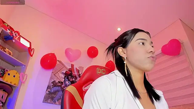 Snapshot of madelyn_rose_ chatting on 15, 2, 2025 madelyn rose  online show from 15, 2, 2025