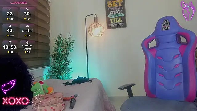 Snapshot of madelyn_rose_ chatting on 9, 10, 2025 madelyn rose  online show from 9, 10, 2025