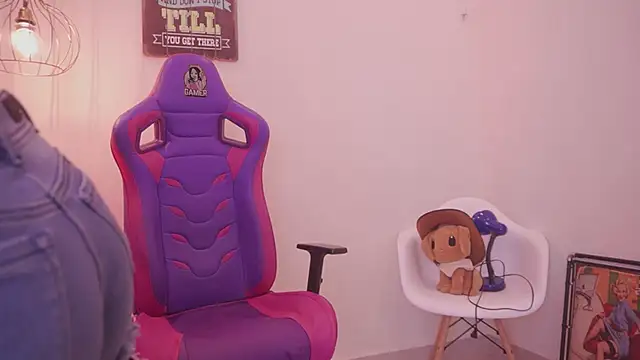 Snapshot of madelyn_rose_ chatting on 10, 1, 2026 madelyn rose online show from 10, 1, 2026