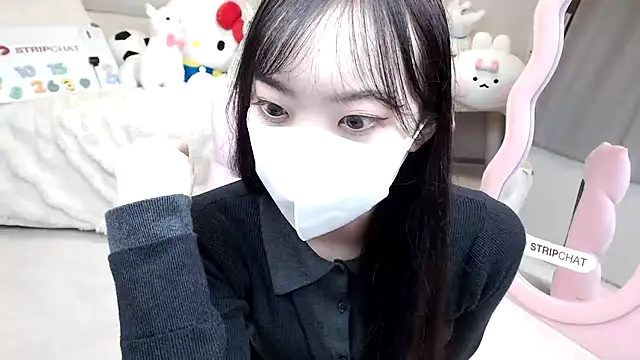 momo room online show from 15, 10, 2025