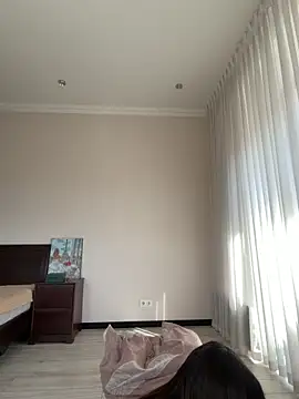 Hott Lolla online show from 4, 3, 2026