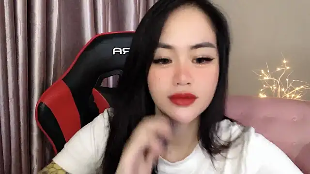 Snapshot of witch-39 chatting on 10, 9, 2025 witch-39 online show from 10, 9, 2025