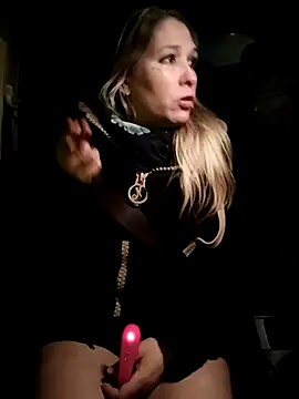 Chatonne69 online show from 9, 2, 2025