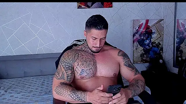 Snapshot of Cristian_Walker chatting on 4, 6, 2026 Cristian Walker online show from 4, 6, 2026