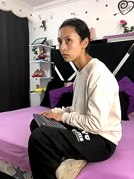 Snapshot of 1lovelygirls chatting on 8, 10, 2025 1lovelygirls online show from 8, 10, 2025
