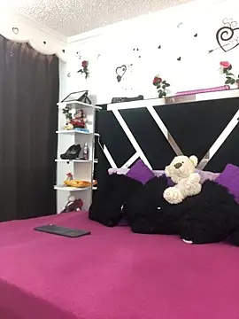 Snapshot of 1lovelygirls chatting on 4, 11, 2025 1lovelygirls online show from 4, 11, 2025