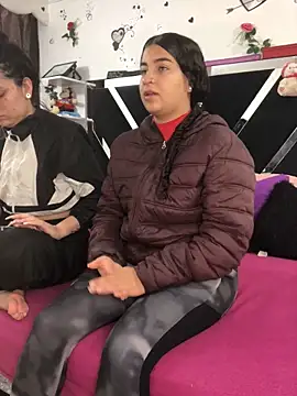 Snapshot of 1lovelygirls chatting on 5, 11, 2025 1lovelygirls online show from 5, 11, 2025