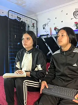 Snapshot of 1lovelygirls chatting on 17, 11, 2025 1lovelygirls online show from 17, 11, 2025