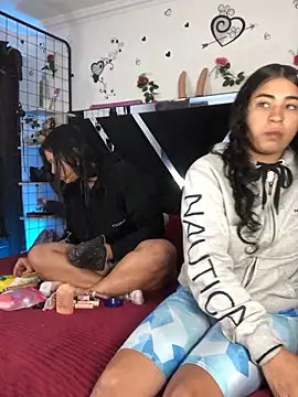 Snapshot of 1lovelygirls chatting on 26, 11, 2025 1lovelygirls online show from 26, 11, 2025