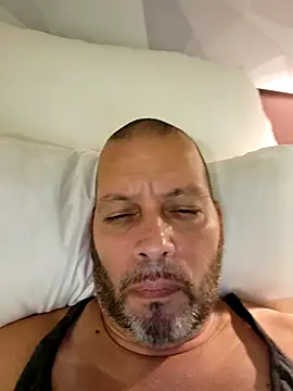 Just2much online show from 15, 10, 2025