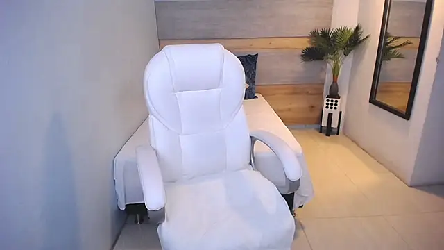 Violetta rainbow online show from 13, 12, 2024