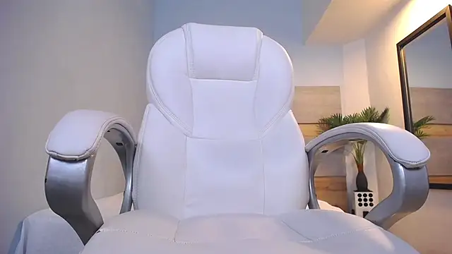 Violetta rainbow online show from 23, 1, 2025