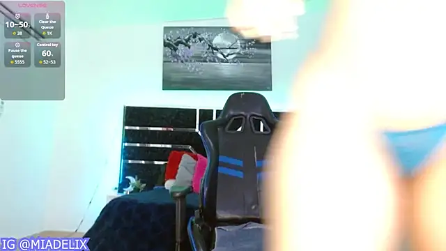 -MiaDelight- online show from 13, 3, 2026