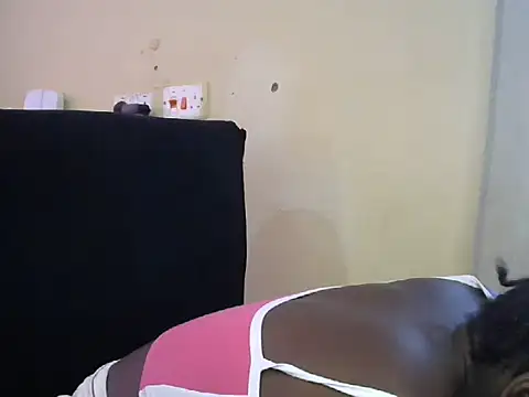 Snapshot of Smasher2010 chatting on 15, 10, 2025 Smasher2010 online show from 15, 10, 2025