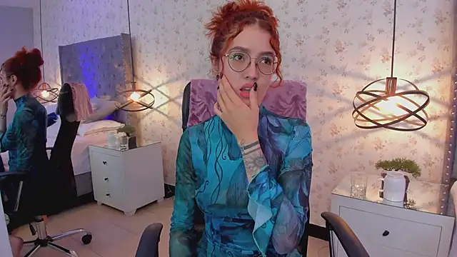 Snapshot of MiaWinx chatting on 14, 2, 2025 MiaWinx online show from 14, 2, 2025