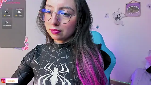 Julieta cott online show from 9, 10, 2025