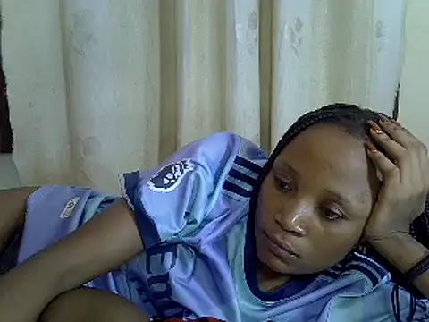 Snapshot of SpicyPetite chatting on 23, 2, 2025 SpicyPetite online show from 23, 2, 2025