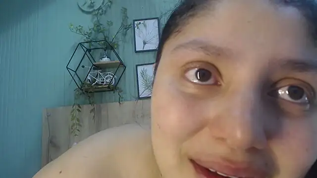 Snapshot of george_jonnes chatting on 17, 11, 2025 george jonnes online show from 17, 11, 2025