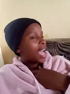 Nomawethu2002 online show from 16, 11, 2025