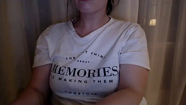 Sandysecret online show from 8, 9, 2025