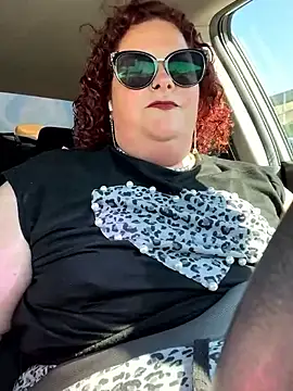 Snapshot of MsStrawbooty chatting on 9, 10, 2025 MsStrawbooty online show from 9, 10, 2025