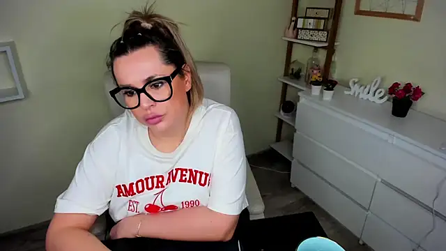 teaseDiana online show from 20, 2, 2025