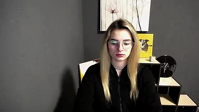 lady olivia  online show from 13, 3, 2026