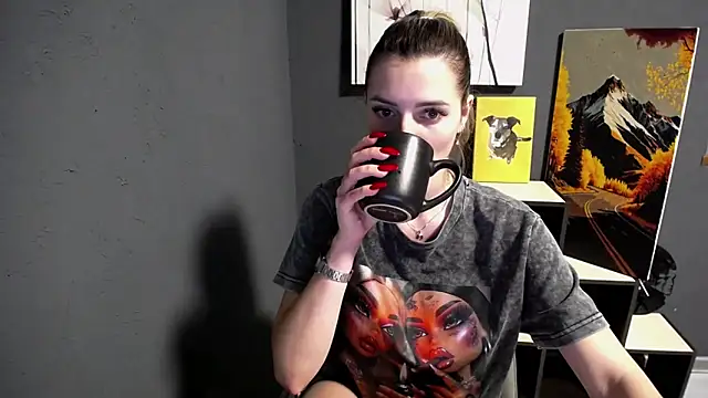 lady olivia  online show from 8, 6, 2026