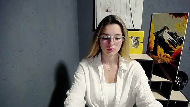 lady olivia  online show from 9, 7, 2026