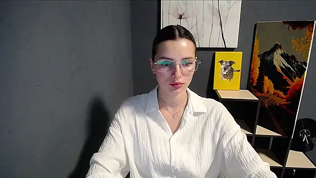 lady olivia  online show from 24, 7, 2026