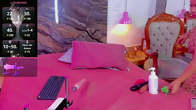 Alisson zambrano online show from 18, 3, 2025