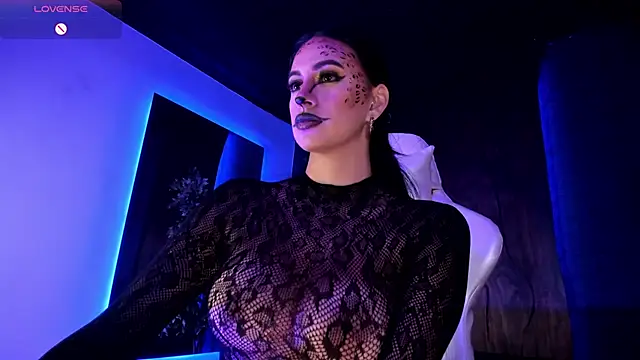 Taylor-Jonnees online show from 10, 10, 2025