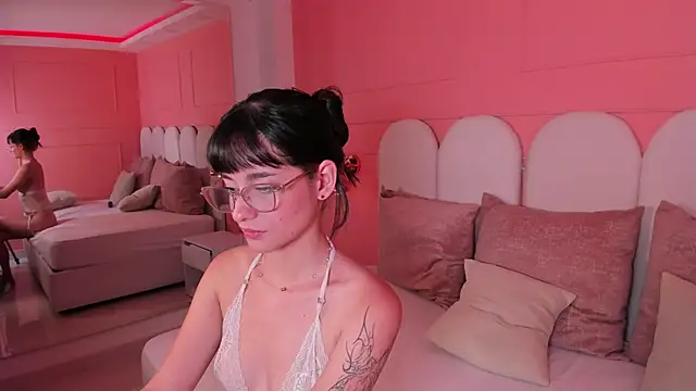 emilly williams  online show from 2, 12, 2024