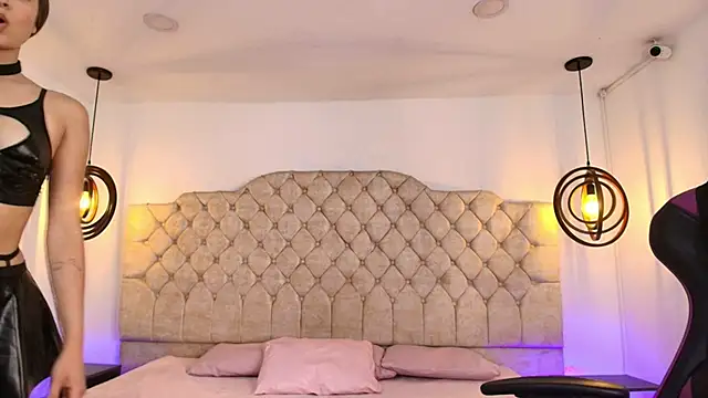 Victoria Adams14 online show from 18, 3, 2026