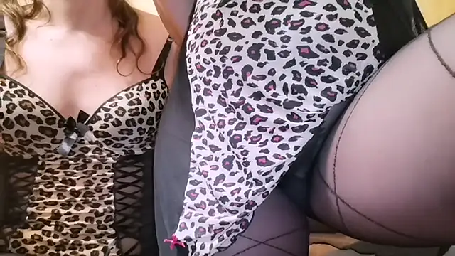 Snapshot of LadyAndTransy chatting on 21, 10, 2025 LadyAndTransy online show from 21, 10, 2025