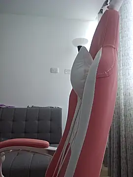 azumiichan online show from 18, 9, 2025