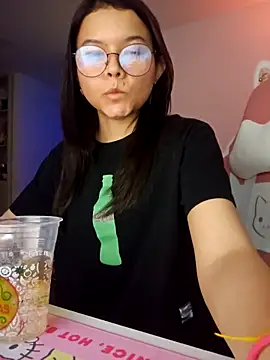 azumiichan online show from 26, 11, 2025