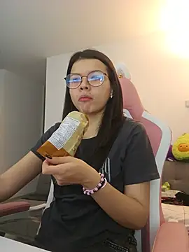 azumiichan online show from 12, 7, 2026