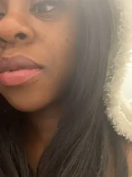 Snapshot of CamGirlLeanna chatting on 25, 1, 2025 CamGirlLeanna online show from 25, 1, 2025