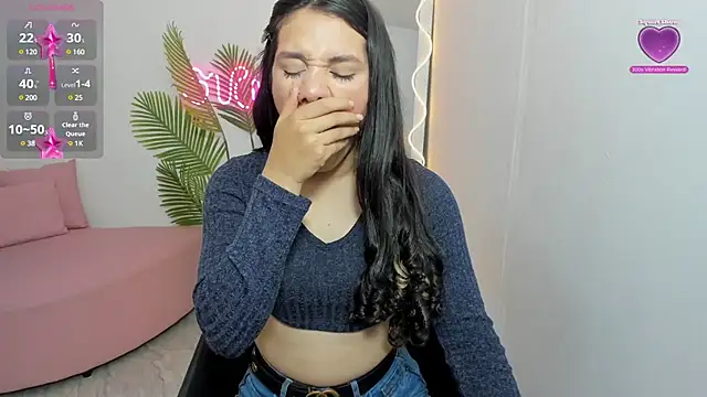 Snapshot of Chiara_tay chatting on 21, 1, 2025 Chiara tay online show from 21, 1, 2025